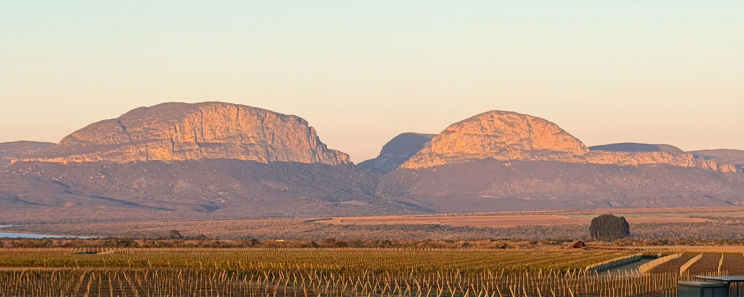 Serra do Sincorá ao entardecer, vista de Mucugê