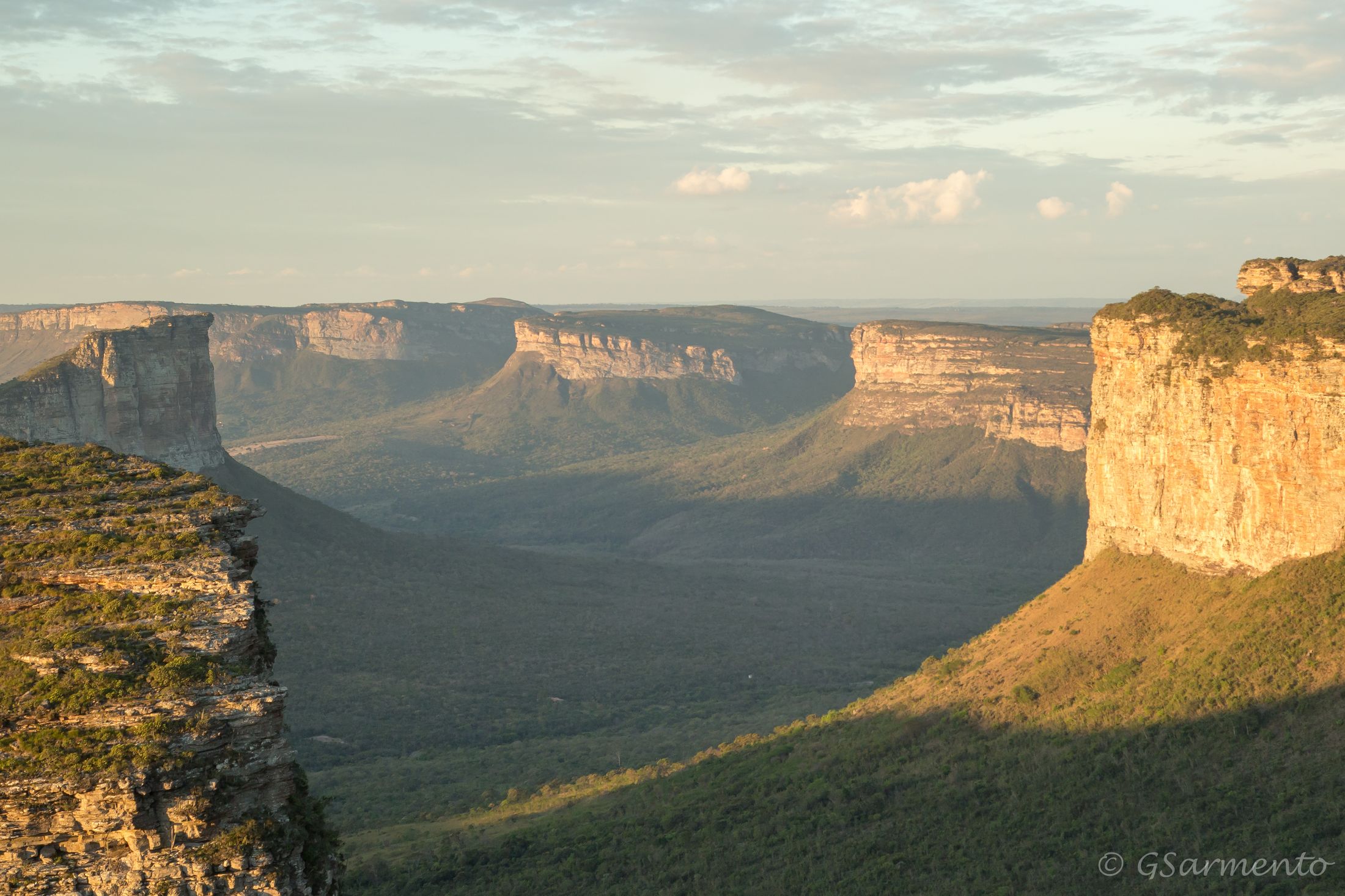 Paredões da Chapada Diamantina ao entardecer